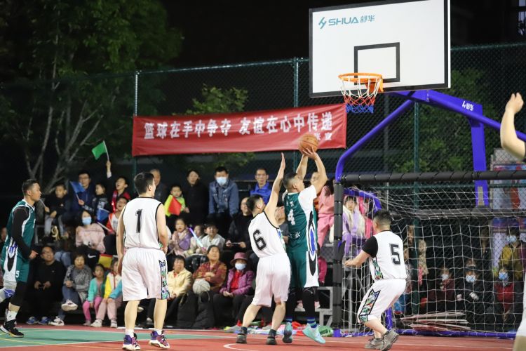 现代足球