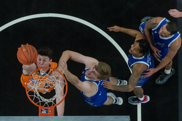 在竞技层面 在竞技层面