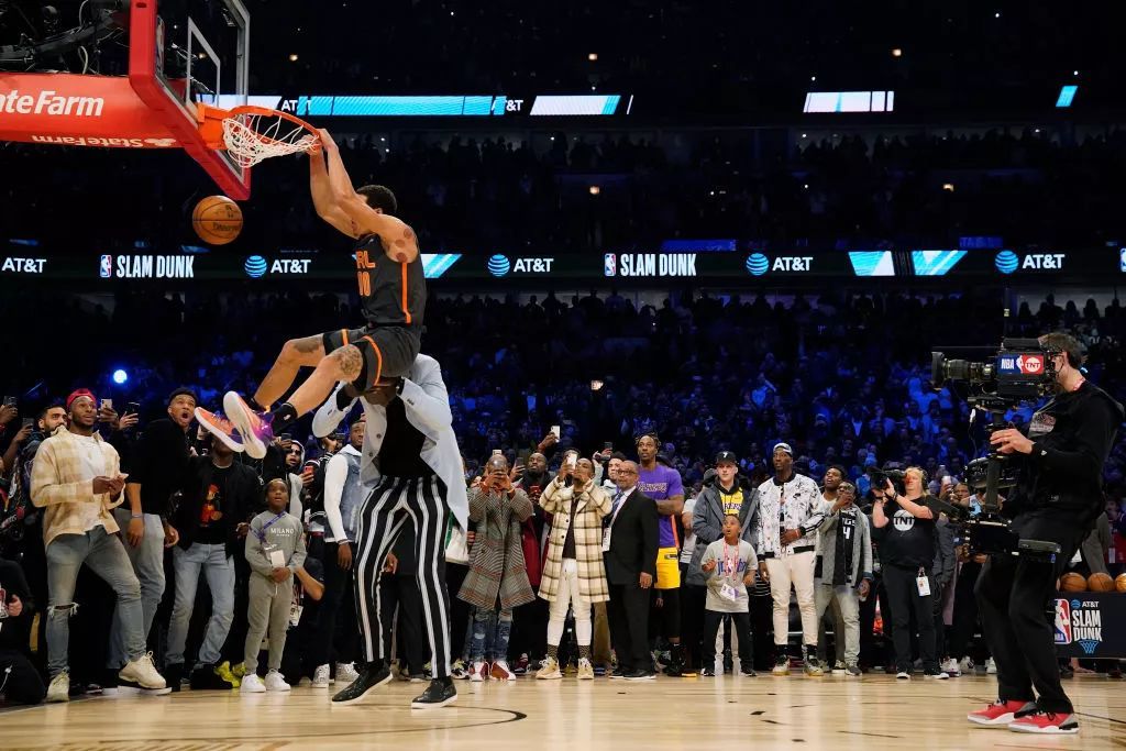 后者迅速在 后者迅速在